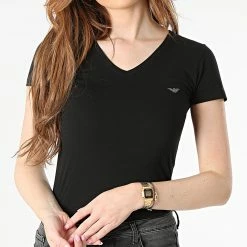 Meilleure affaire 🎁 Tee 👕 Shirt Femme Col V 164407-CC318 Noir de Emporio Armani 🤩