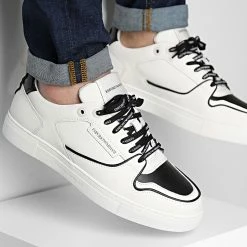 Grosses soldes 🔥 Baskets X4X549 Off White Black de Emporio Armani 😍