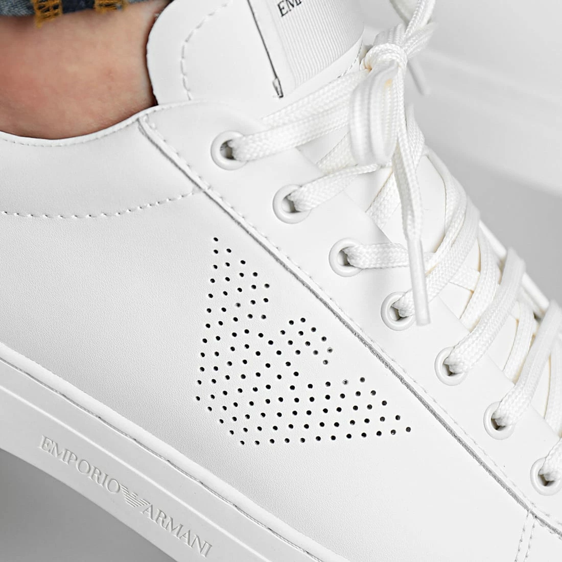 Bon marché 😍 Baskets X4X565-XN180 Off White Black de Emporio Armani 🌟 2 Bon marché 😍 Baskets X4X565-XN180 Off White Black de Emporio Armani 🌟 – Image 2