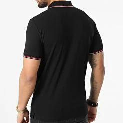 Remise 🔔 Polo A Manches Courtes 8N1FB4-1JPTZ Noir de Emporio Armani 🧨 -Emporio Armani Soldes Boutique emporio armani 305402 8N1FB4 1JPTZ 0999 20220224T161225 04