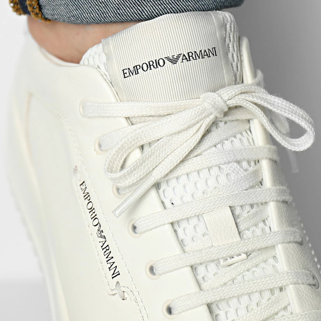 Tout neuf 👏 Baskets X4X561 XN210 Off White de Emporio Armani 🔥 3 Tout neuf 👏 Baskets X4X561 XN210 Off White de Emporio Armani 🔥 – Image 3