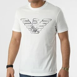 Les meilleures critiques de 👍 Tee 👕 Shirt 3L1TFM-1JPZZ Beige Clair de Emporio Armani 🛒