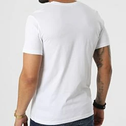 Remise ✨ Tee 👚 Shirt 211818 Blanc de Emporio Armani 💯 -Emporio Armani Soldes Boutique emporio armani 322406 211818 2R468 00010 20220613T161616 04