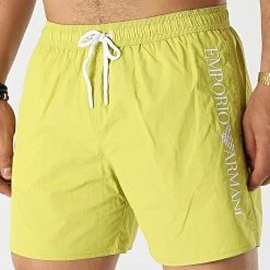 Promo 🎁 Short De Bain 211740-2R422 Vert Clair de Emporio Armani 🛒