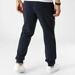 Bon marché 🔔 Short Jogging 111690 Bleu Marine de Emporio Armani 👏 -Emporio Armani Soldes Boutique emporio armani 322504 111690 2R575 00135 20220614T145456 04