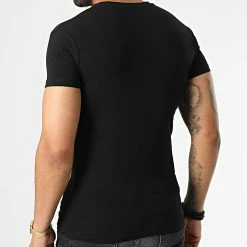 Tout neuf ✨ Tee 👕 Shirt 111035-2F516 Noir de Emporio Armani 🥰 7 Tout neuf ✨ Tee 👕 Shirt 111035-2F516 Noir de Emporio Armani 🥰 -Emporio Armani Soldes Boutique emporio armani 329963 111035 2F516 00020 20220729T161534 04