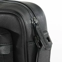 Nouveau 🎉 Sacoche Y4M360 Noir de Emporio Armani 💯 -Emporio Armani Soldes Boutique emporio armani 340216 Y4M360 Y164J 81073 20221011T152006 03
