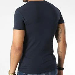 Meilleure affaire ⌛ Tee 👚 Shirt 111035 Bleu Marine de Emporio Armani ✨ -Emporio Armani Soldes Boutique emporio armani 340493 111035 2F729 00135 20221020T143226 04