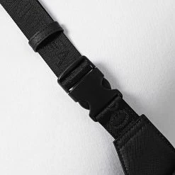 Meilleure vente 🔥 Sac Banane Y4O238 Noir de Emporio Armani 🤩 7 Meilleure vente 🔥 Sac Banane Y4O238 Noir de Emporio Armani 🤩 -Emporio Armani Soldes Boutique emporio armani 341753 Y4O238 Y138E 81072 20221010T152944 04