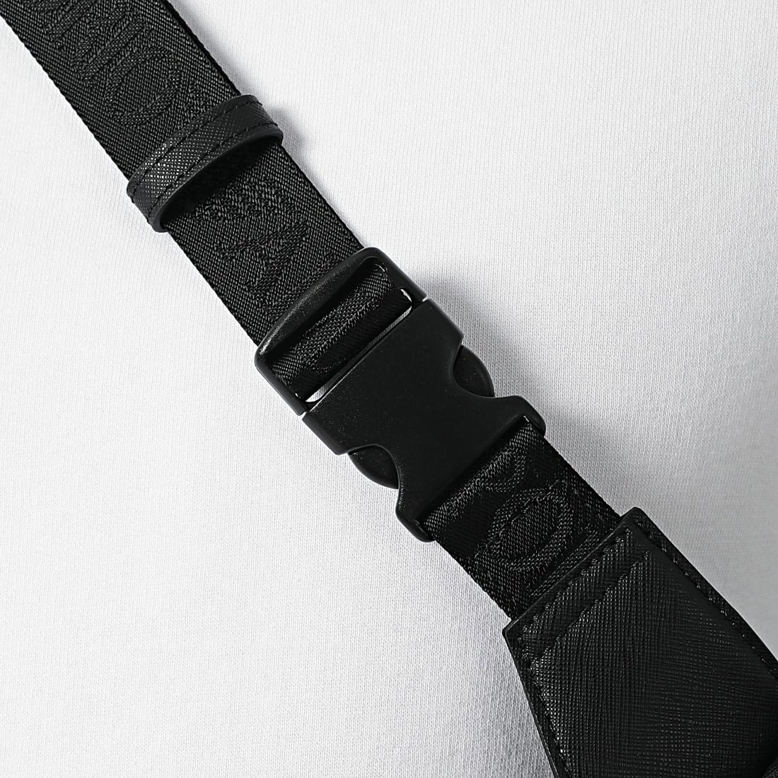 Meilleure vente 🔥 Sac Banane Y4O238 Noir de Emporio Armani 🤩 4 Meilleure vente 🔥 Sac Banane Y4O238 Noir de Emporio Armani 🤩 – Image 4