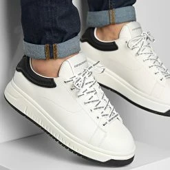 Budget ✔️ Baskets X4X264 XN001 Off White Black de Emporio Armani ✨