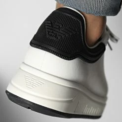 Budget ✔️ Baskets X4X264 XN001 Off White Black de Emporio Armani ✨ -Emporio Armani Soldes Boutique emporio armani 342717 X4X264 XN001 N480 20221011T144345 04